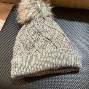 Cozy Gray Knit Pom-Pom Beanie
